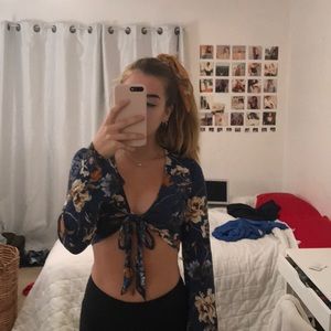 Floral wrap top